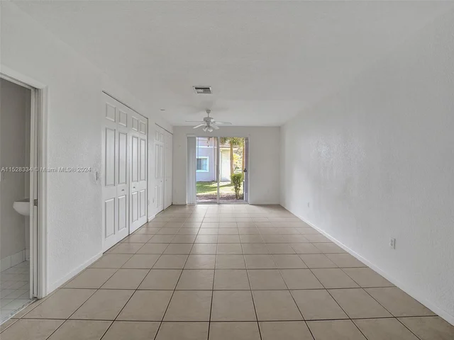 2733 SW 83rd Ave # 103, Miramar FL 33025