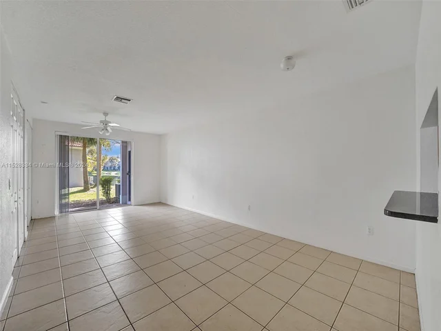 2733 SW 83rd Ave # 103, Miramar FL 33025
