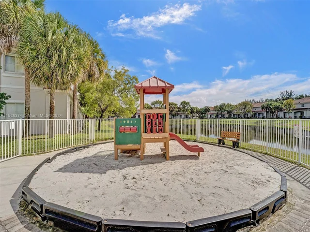 2733 SW 83rd Ave # 103, Miramar FL 33025