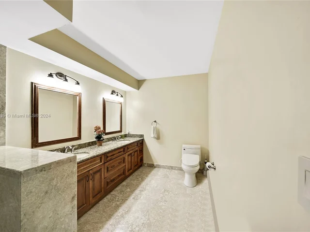 5633 NW 86th Ave, Coral Springs FL 33067