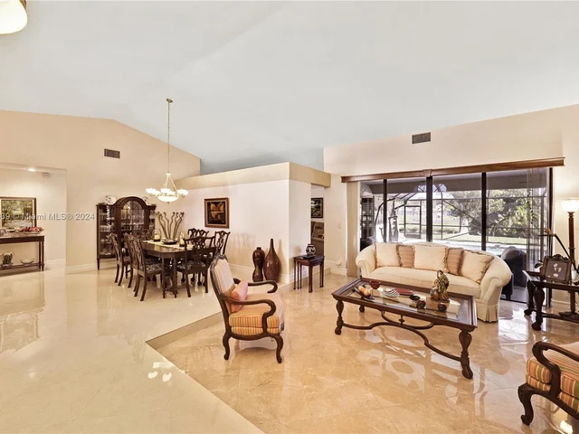 5633 NW 86th Ave, Coral Springs FL 33067