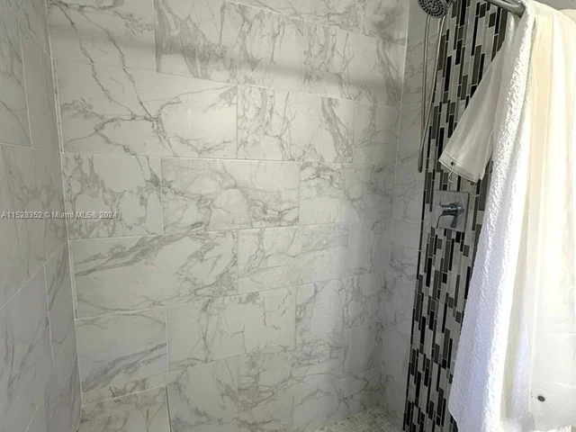 120 SW 26th Rd, Miami FL 33129