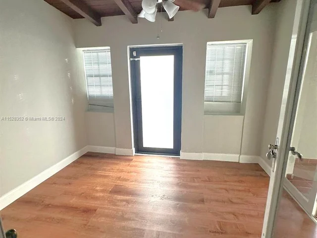 120 SW 26th Rd, Miami FL 33129