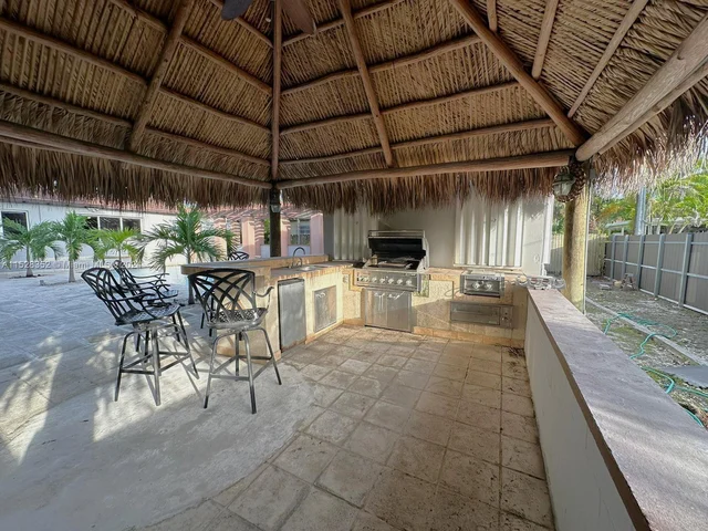 120 SW 26th Rd, Miami FL 33129