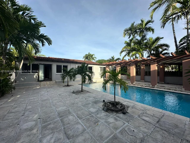 120 SW 26th Rd, Miami FL 33129