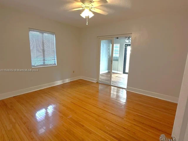 120 SW 26th Rd, Miami FL 33129