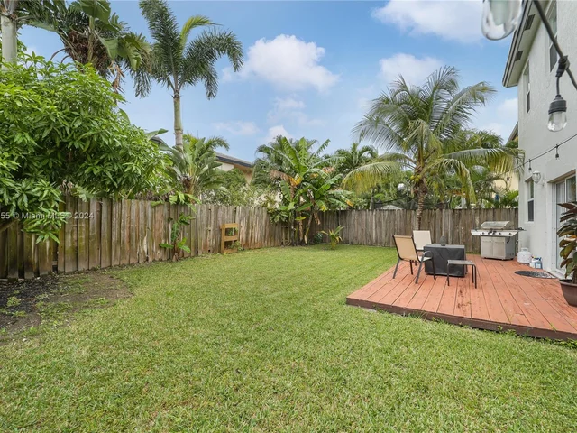 2944 NE 2nd Dr, Homestead FL 33033