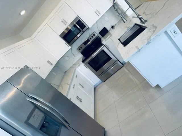 20653 NE 2nd Ct # 20653, Miami FL 33179