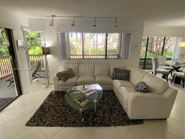 609 Brackenwood Cv # 609, Palm Beach Gardens FL 33418