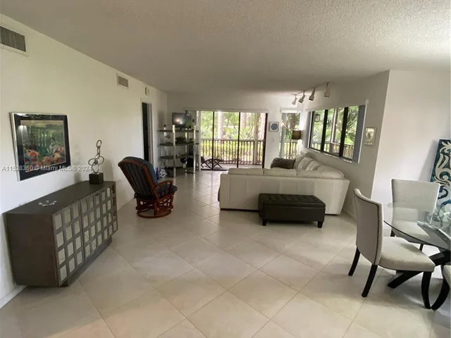 609 Brackenwood Cv # 609, Palm Beach Gardens FL 33418