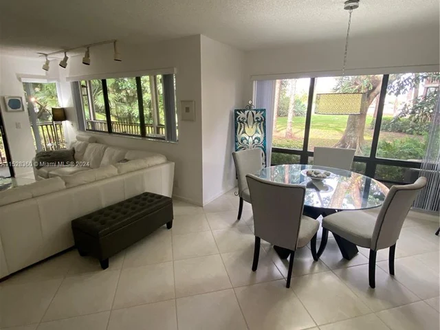 609 Brackenwood Cv # 609, Palm Beach Gardens FL 33418