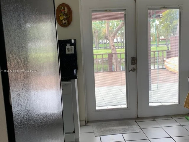 562 NW 98th Ct # 562, Miami FL 33172