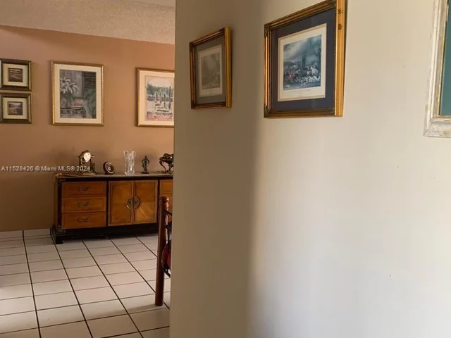 562 NW 98th Ct # 562, Miami FL 33172