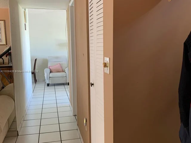 562 NW 98th Ct # 562, Miami FL 33172