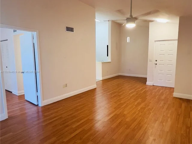 2810 N Oakland Forest Dr # 308, Oakland Park FL 33309