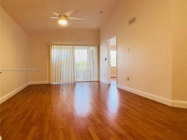 2810 N Oakland Forest Dr # 308, Oakland Park FL 33309