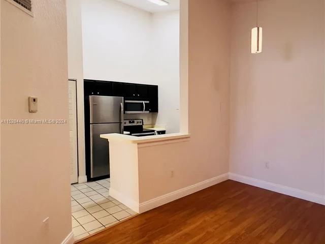 2810 N Oakland Forest Dr # 308, Oakland Park FL 33309