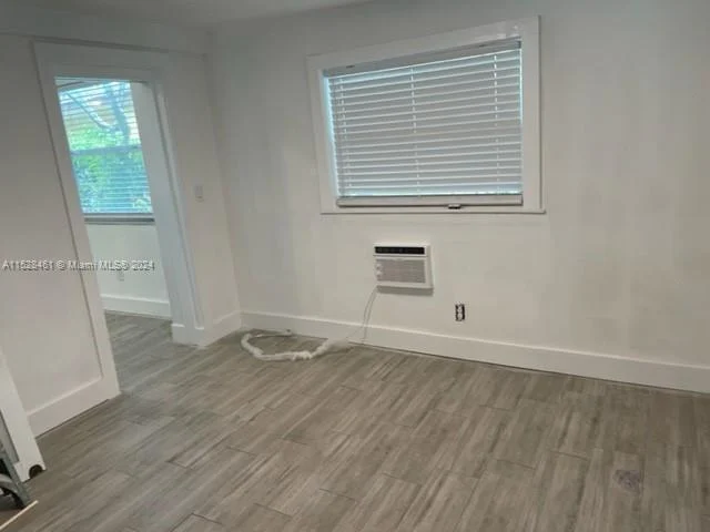 2048 NE 168th St # 3, North Miami Beach FL 33162