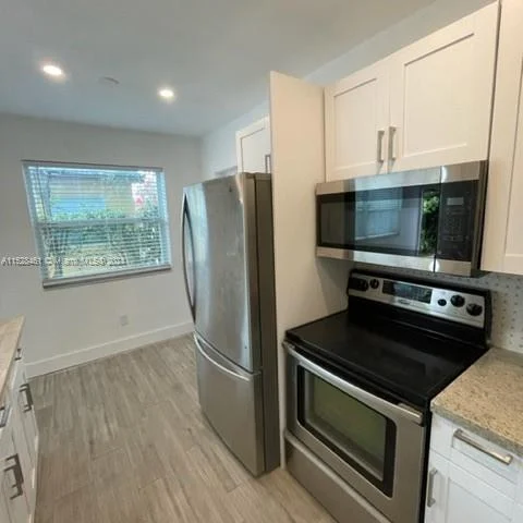 2048 NE 168th St # 3, North Miami Beach FL 33162