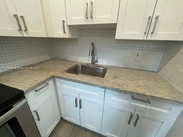 2048 NE 168th St # 3, North Miami Beach FL 33162