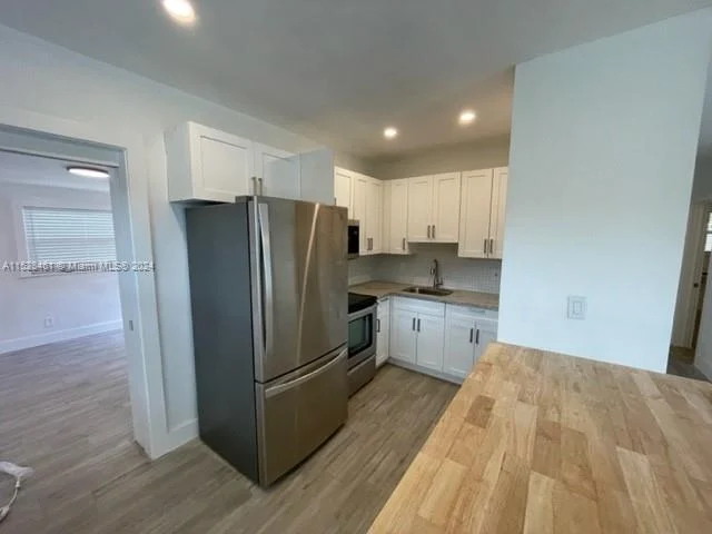 2048 NE 168th St # 3, North Miami Beach FL 33162