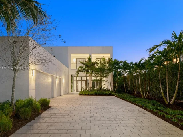 16612 Botaniko Dr S, Weston FL 33326