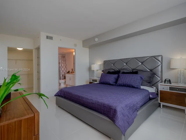 1861 NW S River Dr # 1407, Miami FL 33125