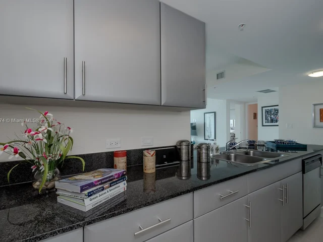 1861 NW S River Dr # 1407, Miami FL 33125