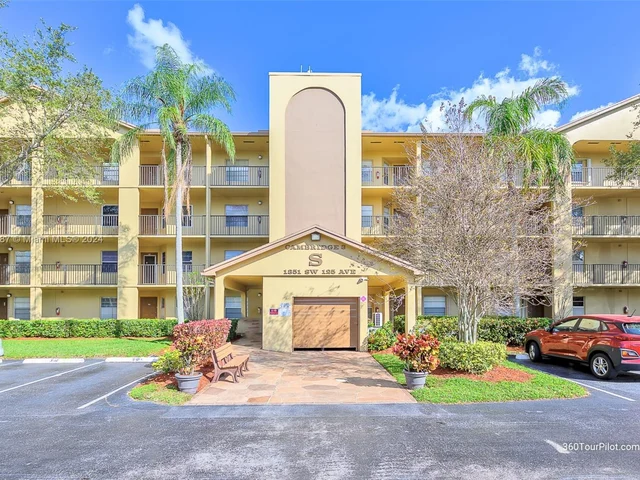 1351 SW 125th Ave # 401S, Pembroke Pines FL 33027