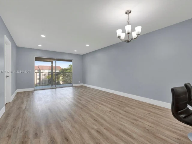 1351 SW 125th Ave # 401S, Pembroke Pines FL 33027