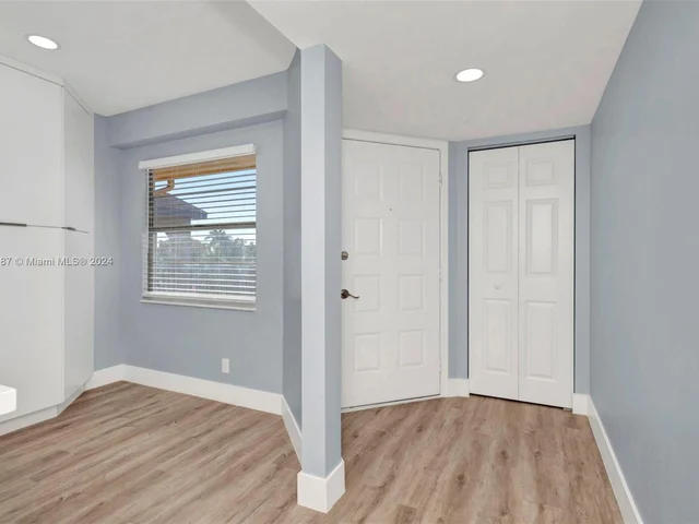 1351 SW 125th Ave # 401S, Pembroke Pines FL 33027