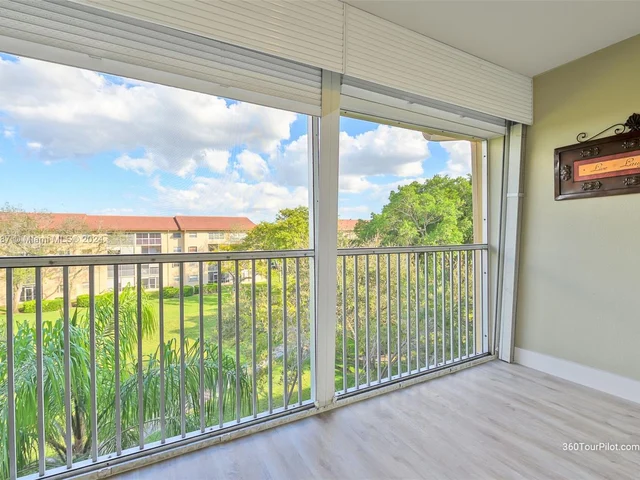 1351 SW 125th Ave # 401S, Pembroke Pines FL 33027