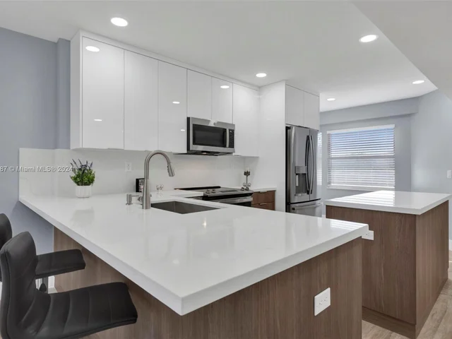 1351 SW 125th Ave # 401S, Pembroke Pines FL 33027
