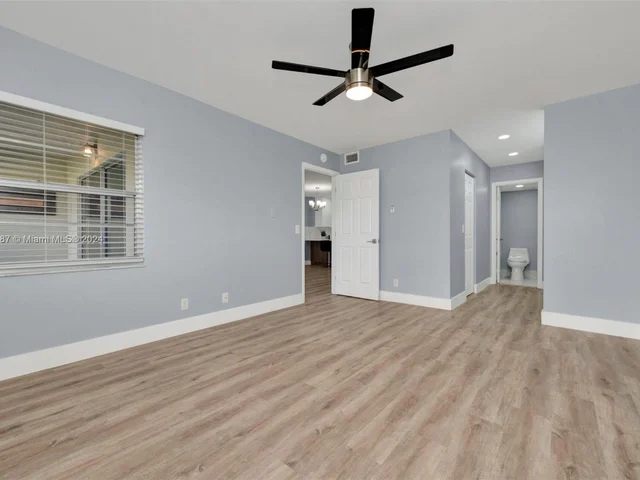 1351 SW 125th Ave # 401S, Pembroke Pines FL 33027