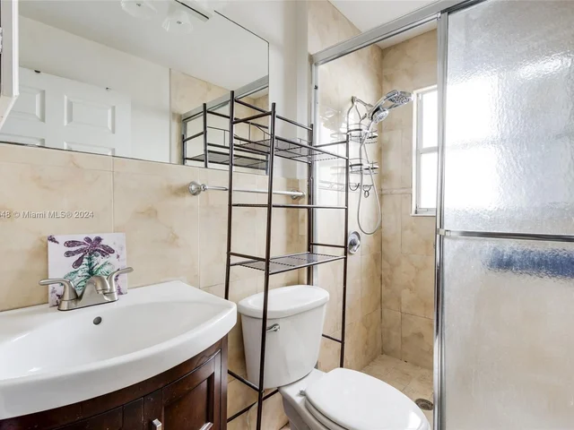 1020 SW 87th Ter, Pembroke Pines FL 33025