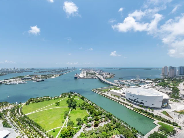 1040 Biscayne Blvd # 4402, Miami FL 33132