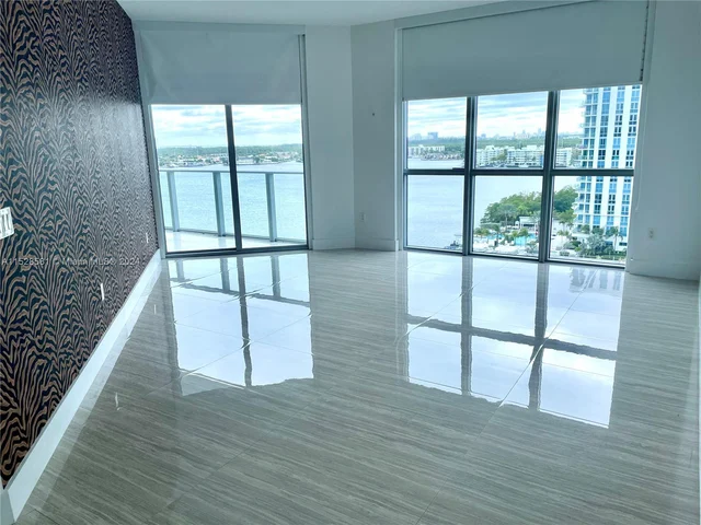 17301 Biscayne Blvd # 1107, North Miami Beach FL 33160