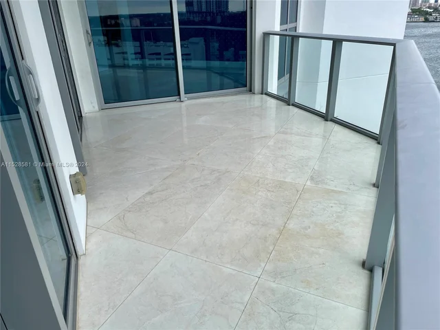 17301 Biscayne Blvd # 1107, North Miami Beach FL 33160