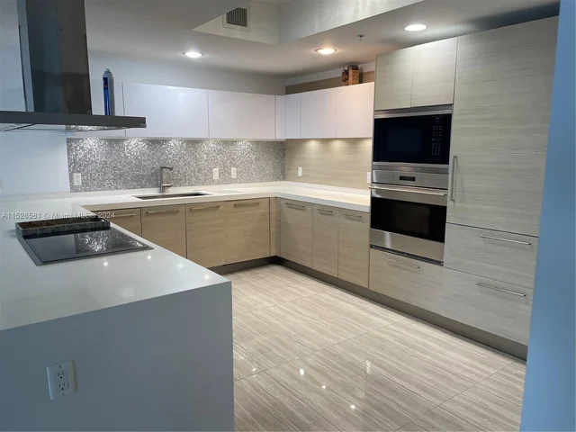 17301 Biscayne Blvd # 1107, North Miami Beach FL 33160