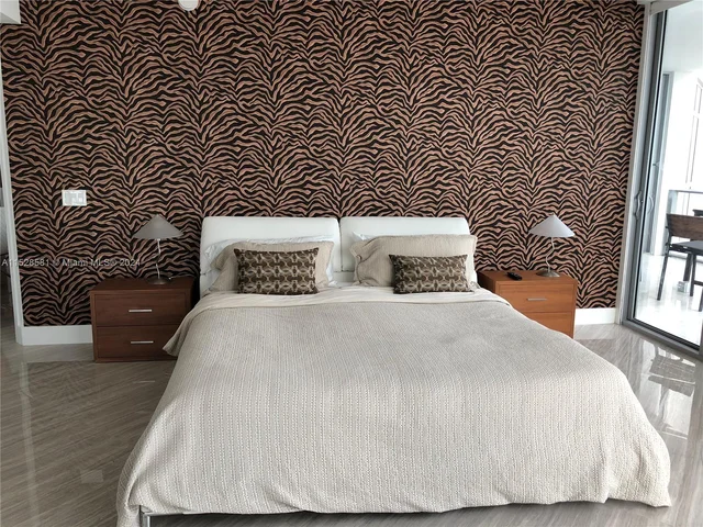 17301 Biscayne Blvd # 1107, North Miami Beach FL 33160