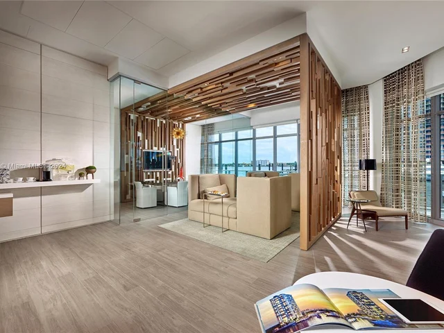 17301 Biscayne Blvd # 1107, North Miami Beach FL 33160