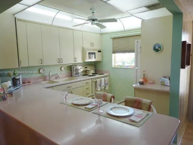 2309 S Cypress Bend Dr # 612C, Pompano Beach FL 33069