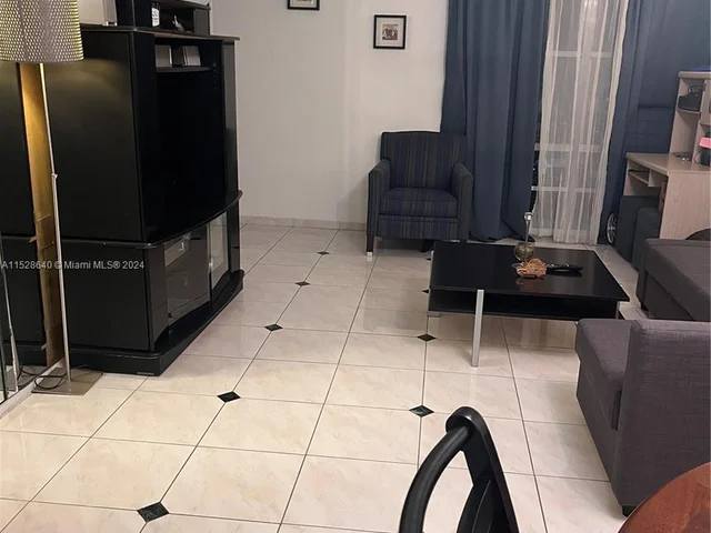 17570 Atlantic Blvd # 212, Sunny Isles Beach FL 33160