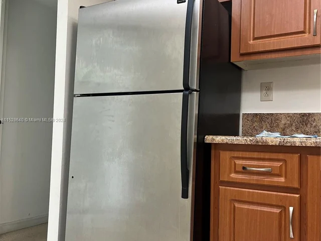 17570 Atlantic Blvd # 212, Sunny Isles Beach FL 33160