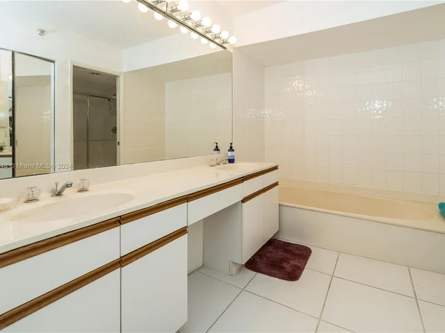 19195 Mystic Pointe Dr # 2908, Aventura FL 33180