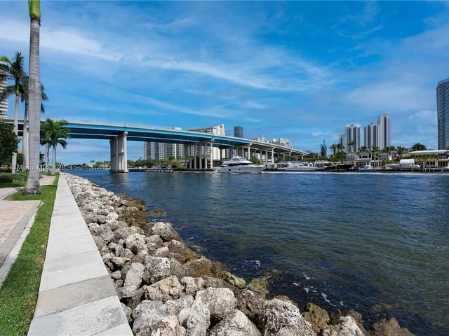 19195 Mystic Pointe Dr # 2908, Aventura FL 33180