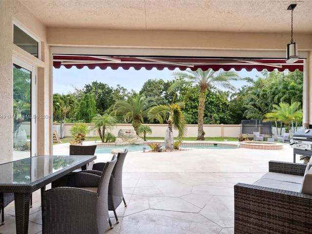 4830 Tropicana Ave, Cooper City FL 33330