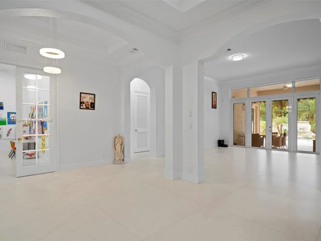 4830 Tropicana Ave, Cooper City FL 33330