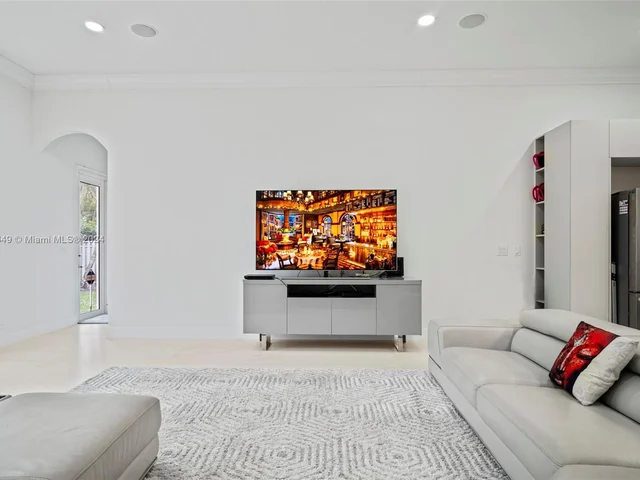 4830 Tropicana Ave, Cooper City FL 33330