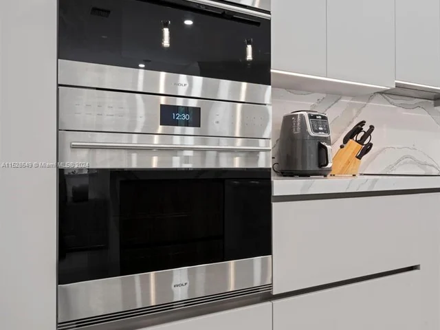 4830 Tropicana Ave, Cooper City FL 33330